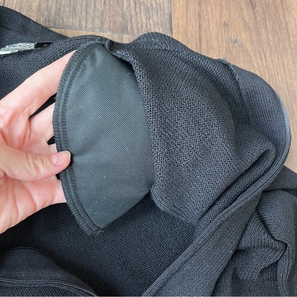 St. John Black Gold Santana Knit Collared Zip Up Evening Jacket Size 2 - Picture 12 of 13